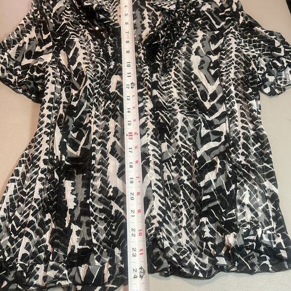 Gerry Weber Button Down Blouse Black White Sequin Ruffle Top Women's Size 10 :)! - Picture 3 of 8